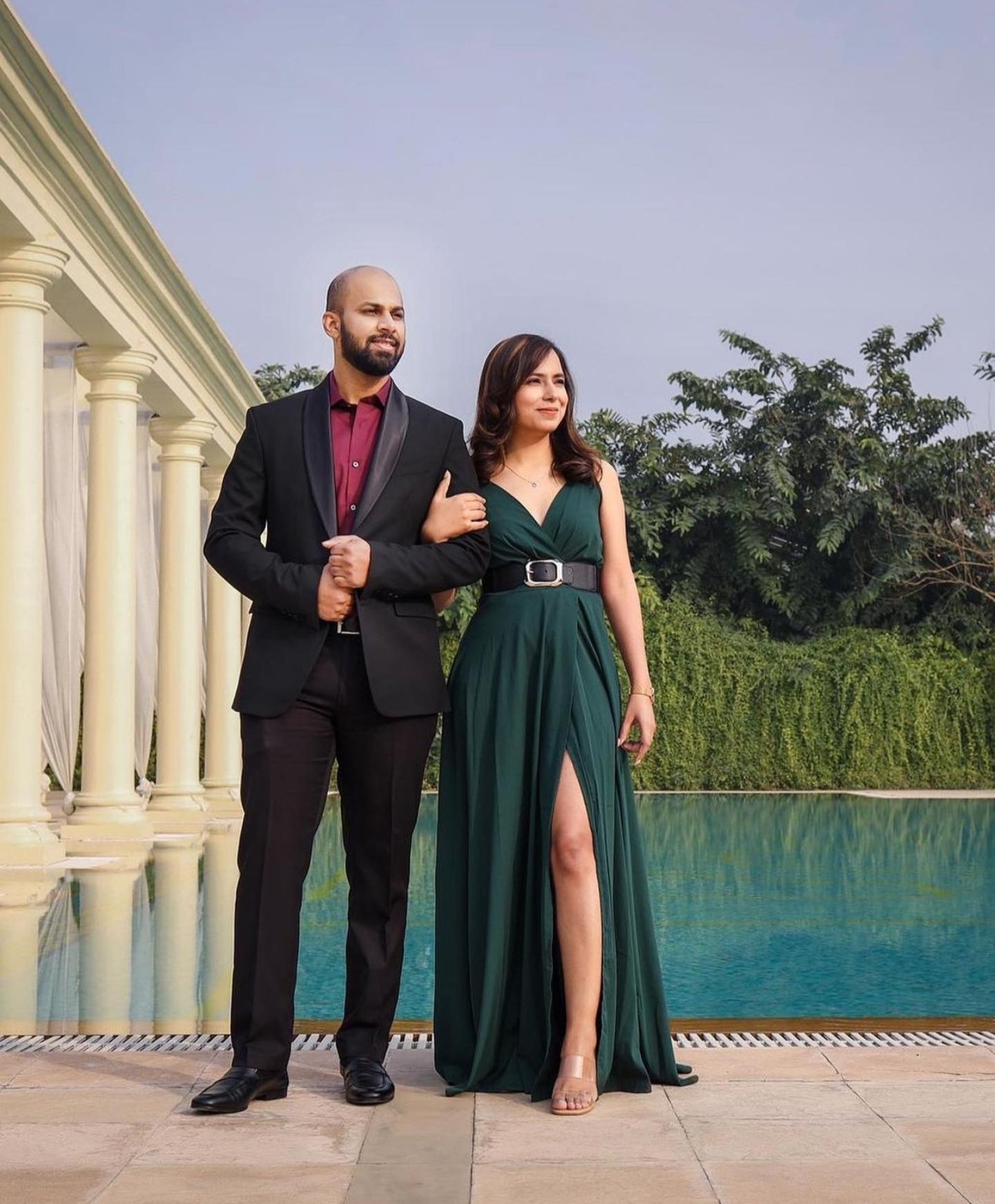 Elegant pre-wedding couple portrait at heritage location by Bright Luxe Salon &amp; Studio, Mahendergarh