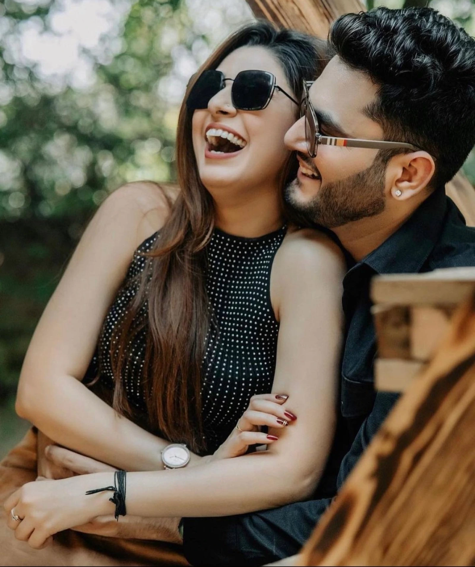 Romantic close-up couple portrait by Bright Luxe Salon &amp; Studio, Mahendergarh