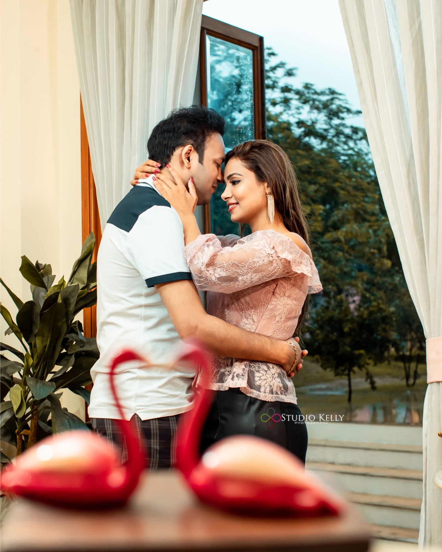 Intimate couple portrait during pre-wedding shoot by Bright Luxe Salon &amp; Studio, Mahendergarh